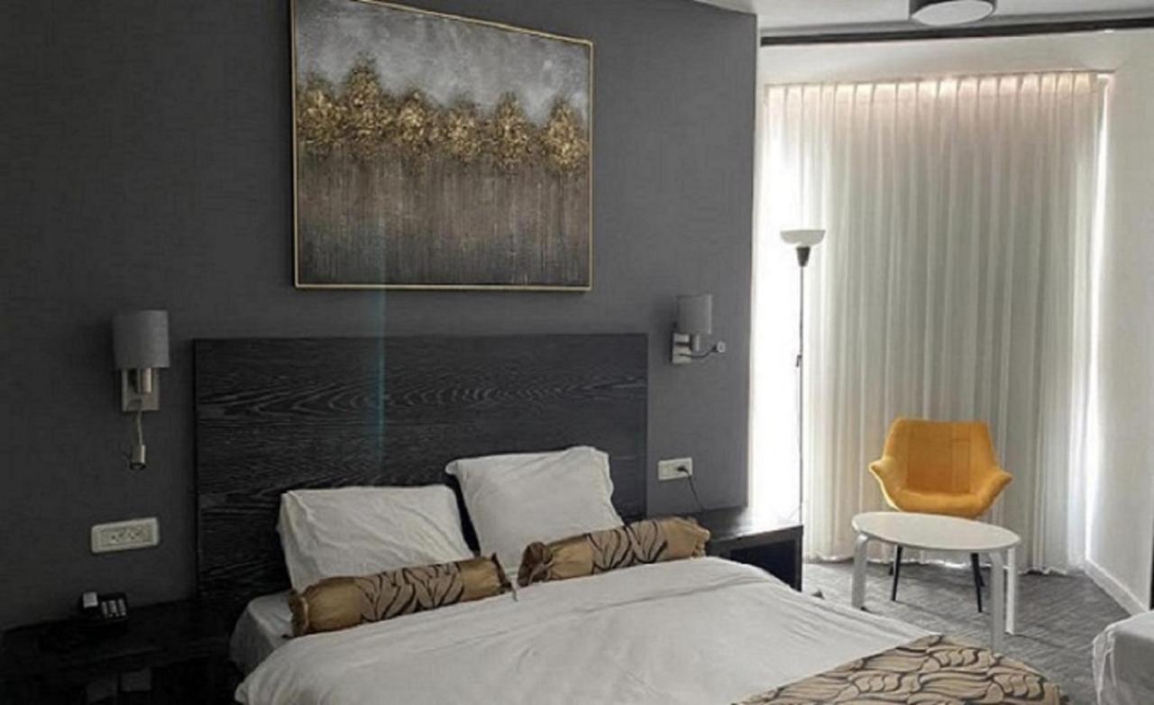 Carlton City Hotel Nahariya Quarto foto