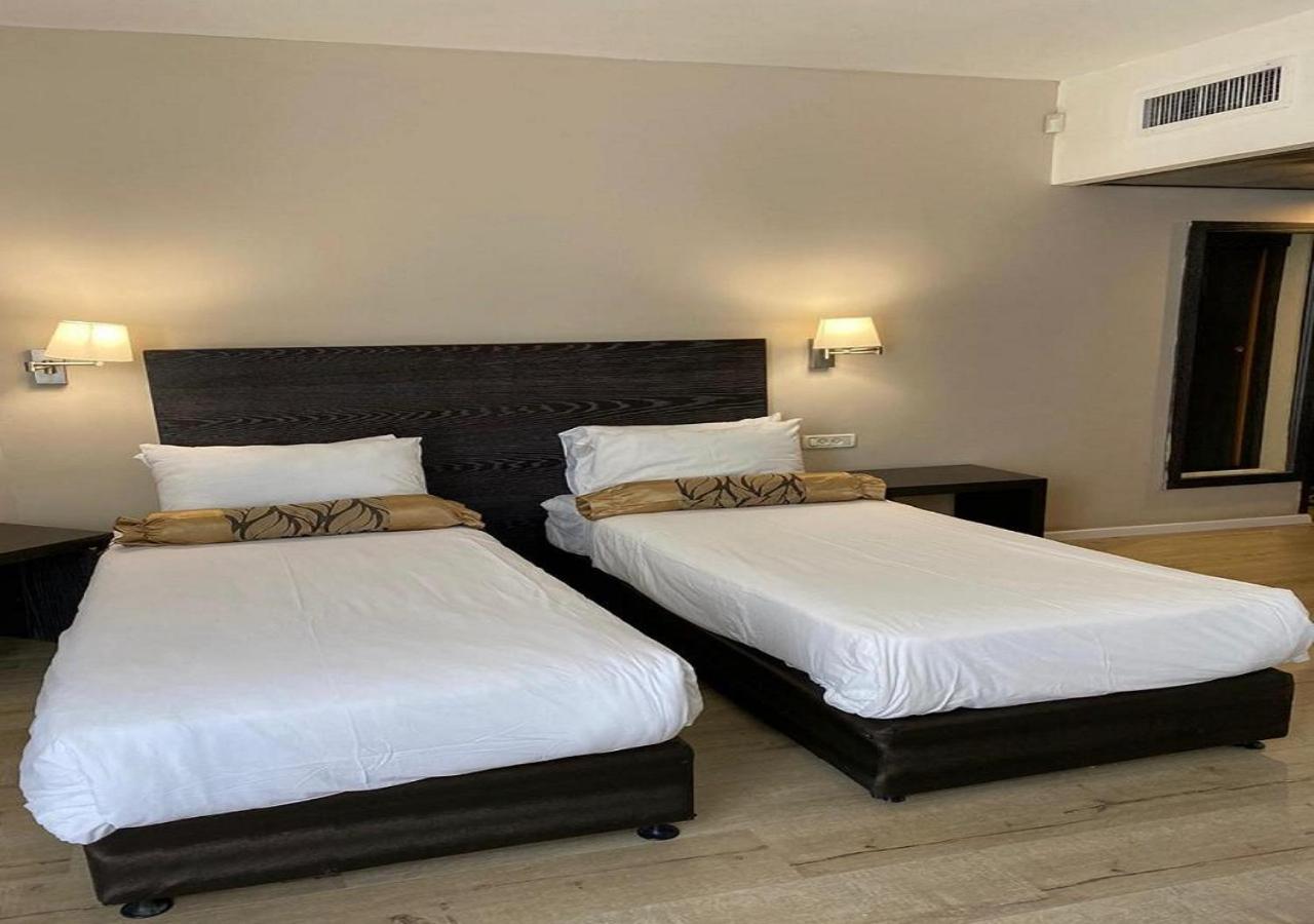 Carlton City Hotel Nahariya Exterior foto