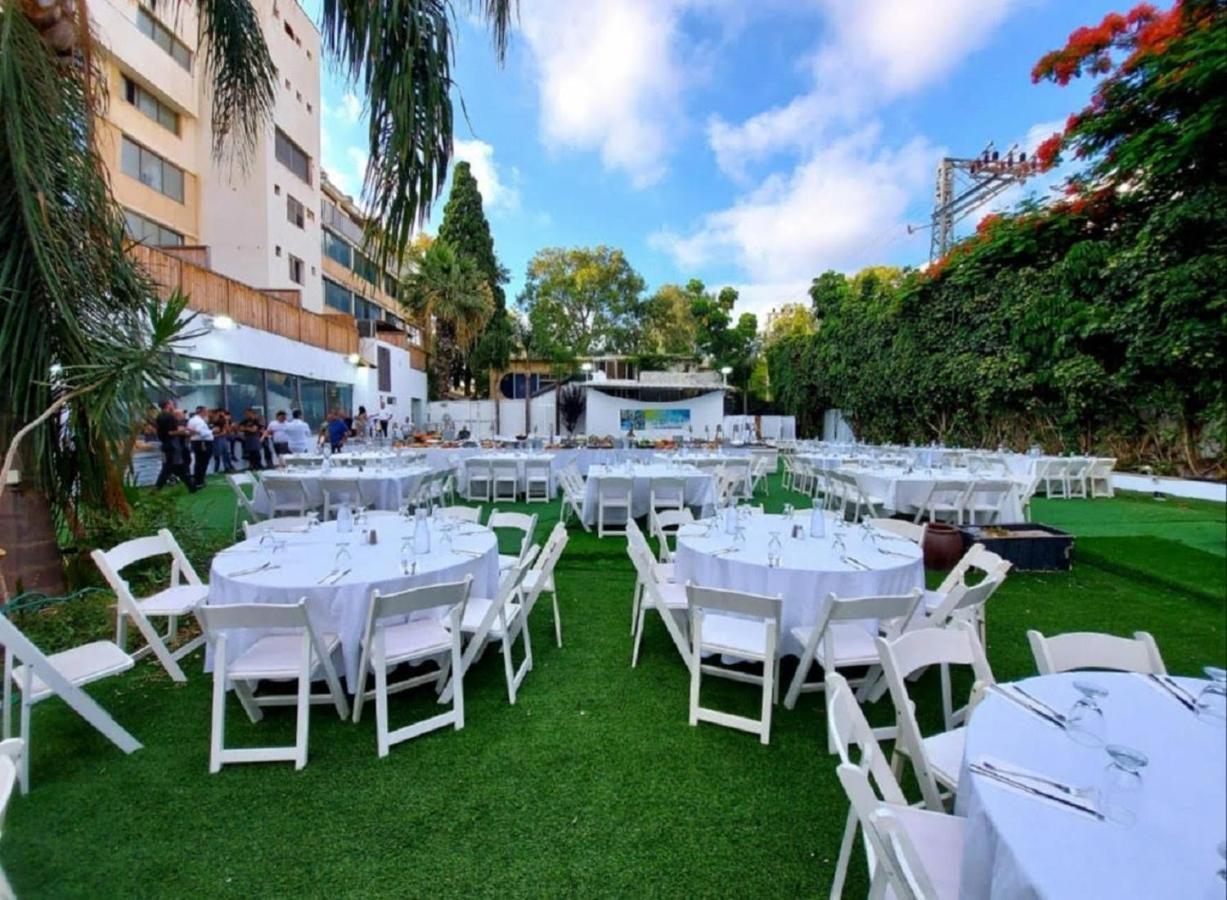 Carlton City Hotel Nahariya Exterior foto