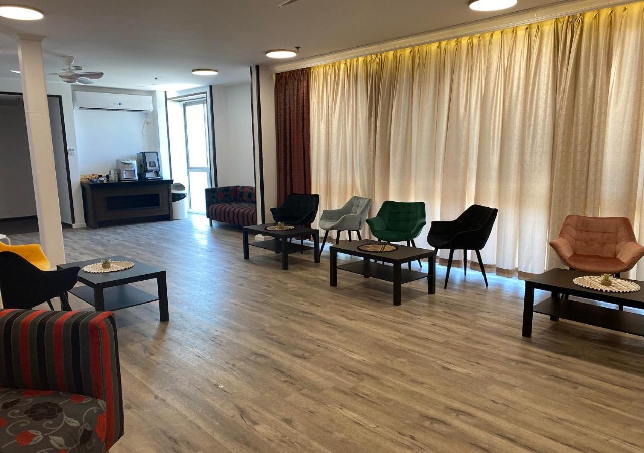 Carlton City Hotel Nahariya Exterior foto