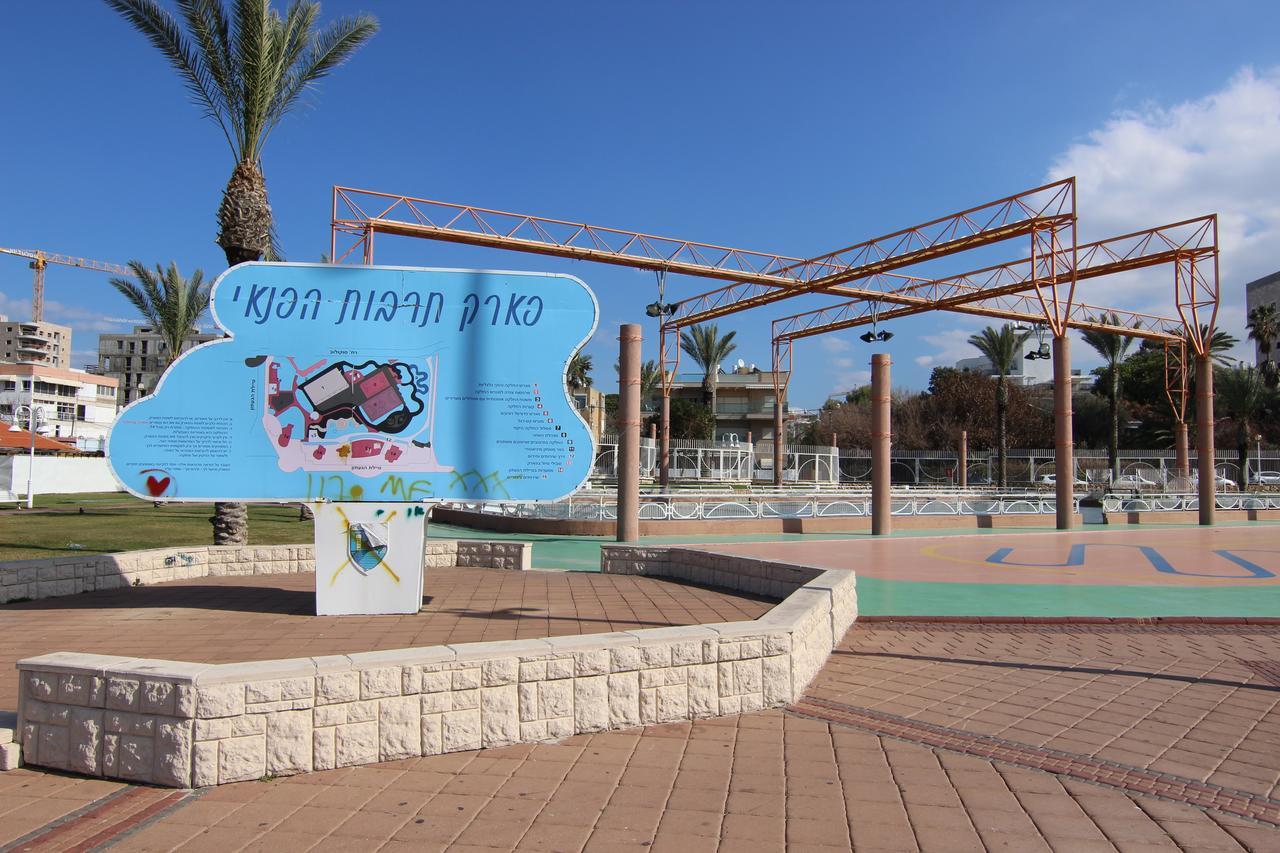 Carlton City Hotel Nahariya Exterior foto