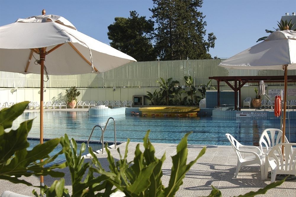 Carlton City Hotel Nahariya Exterior foto