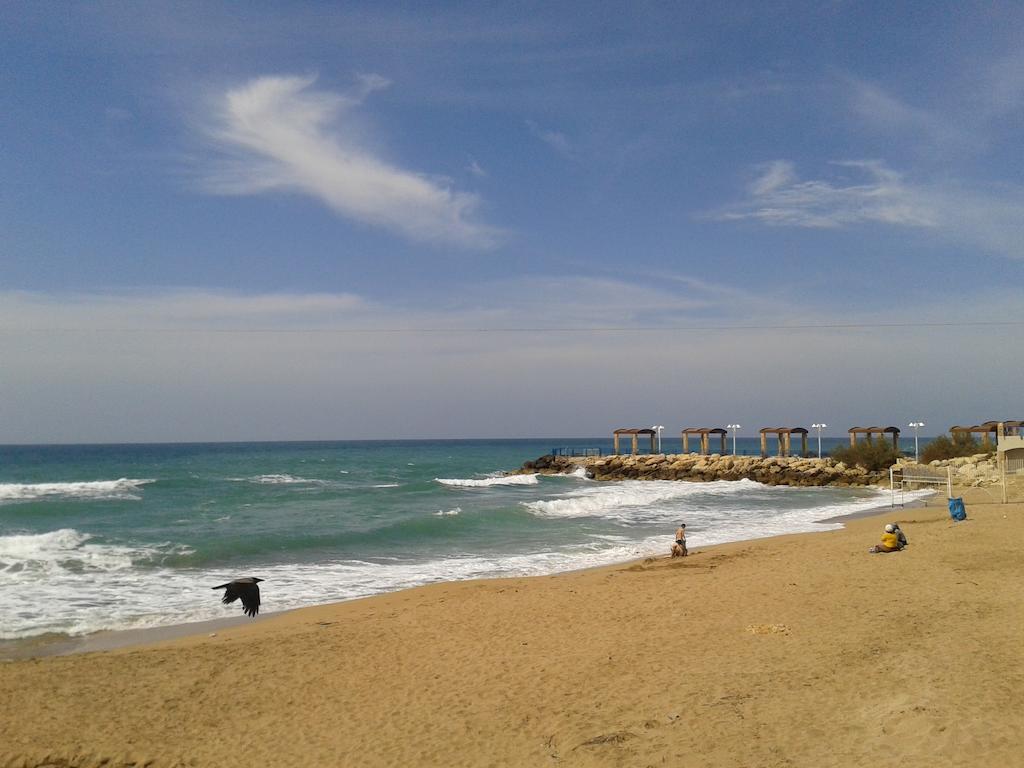 Carlton City Hotel Nahariya Exterior foto